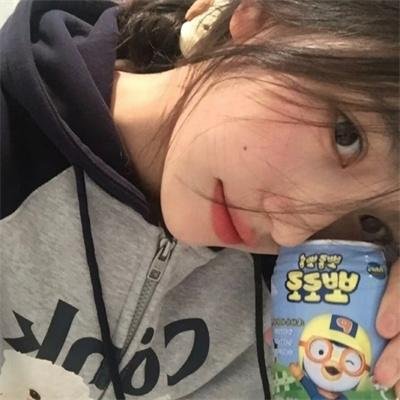 阿翁丽的青春海报